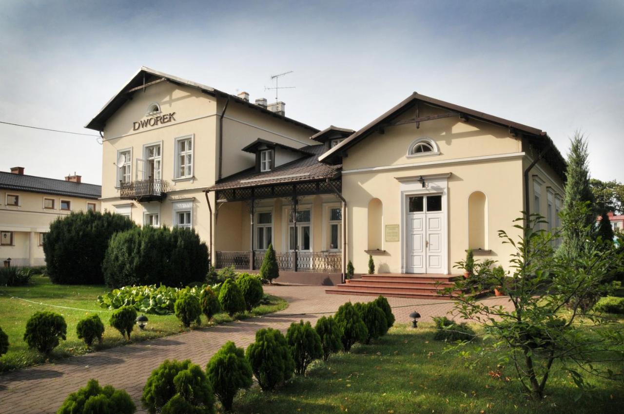 Hotel Dworek*** Skierniewice Buitenkant foto