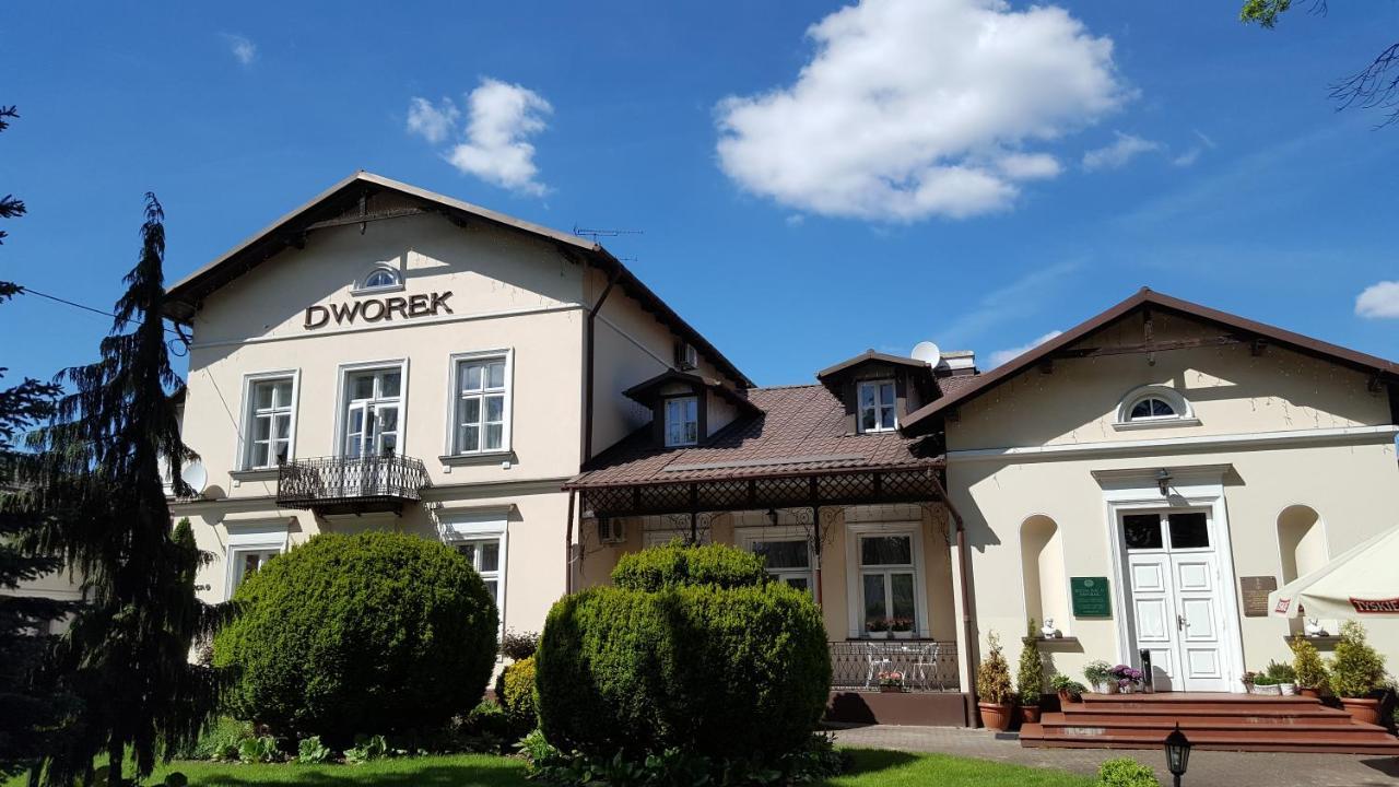 Hotel Dworek*** Skierniewice Buitenkant foto
